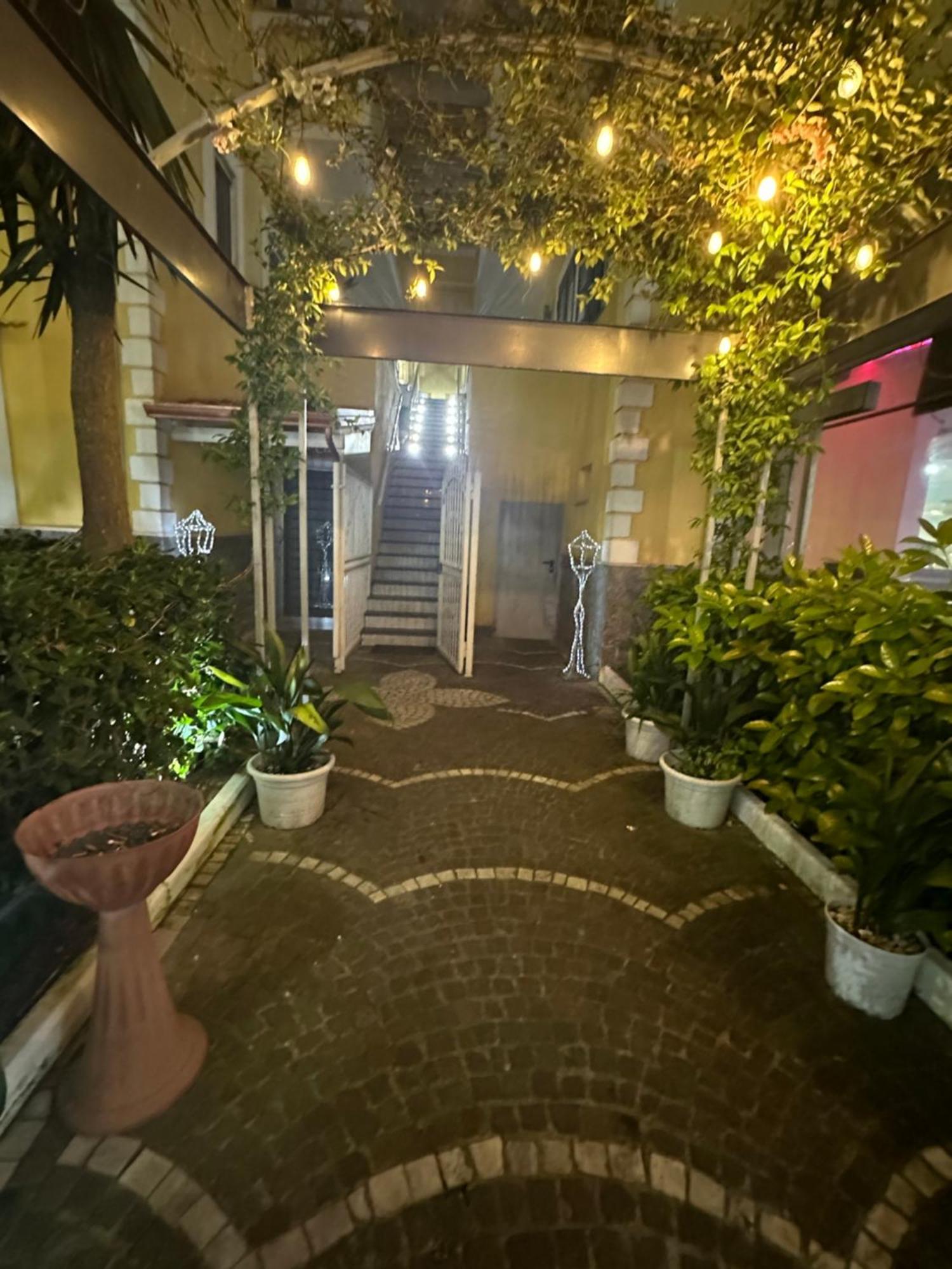 B&B Mageva Naples Exterior photo
